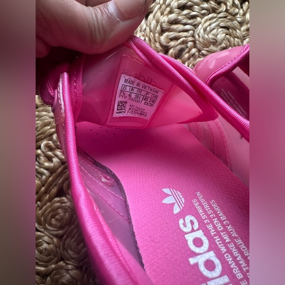 Rare limited Adidas pink jelly superstars. Size 7.5. Perfect condition. NWOT. - Picture 9 of 10